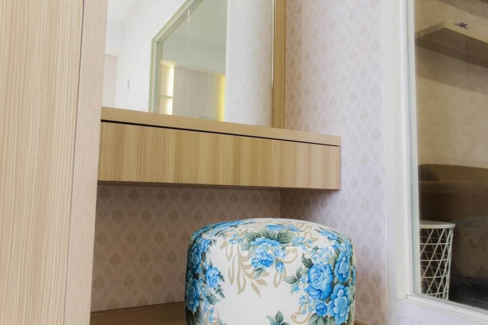 Тангеранг: Comfy Modern 1BR at Skandinavia Apartment