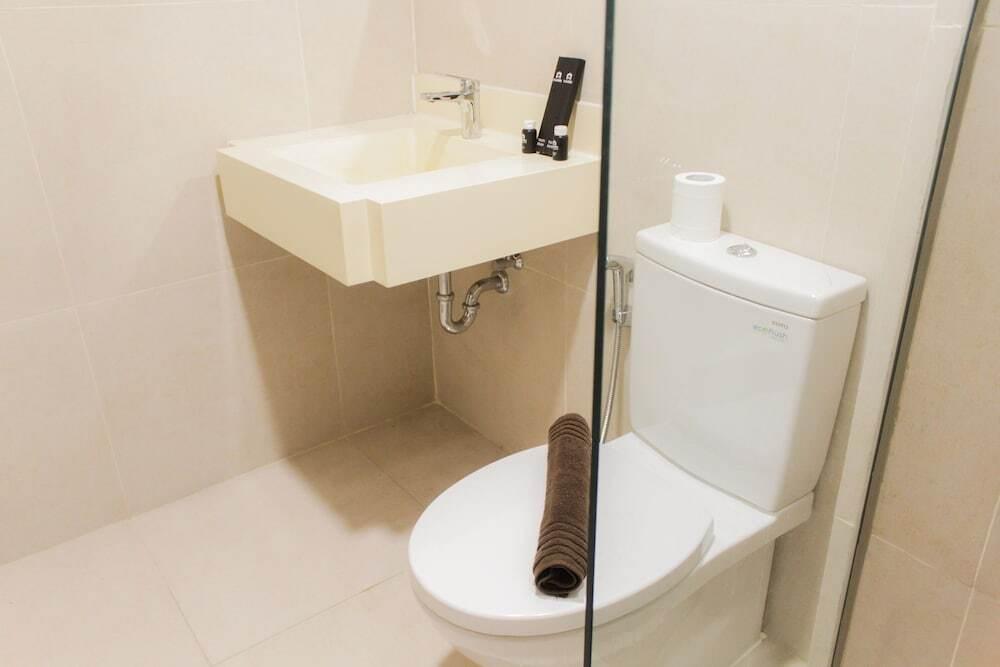 Тангеранг: Comfy Modern 1BR at Skandinavia Apartment