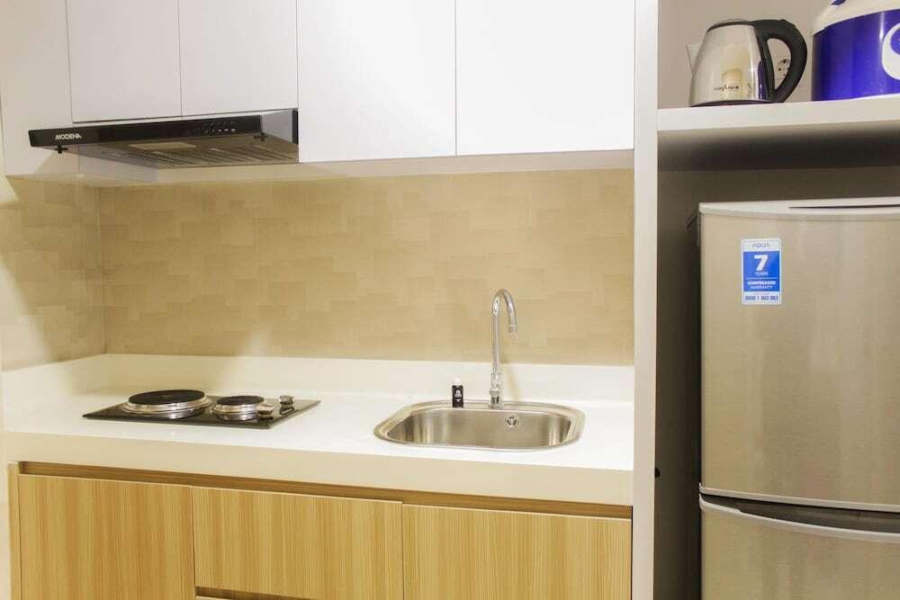 Тангеранг: Comfy Modern 1BR at Skandinavia Apartment