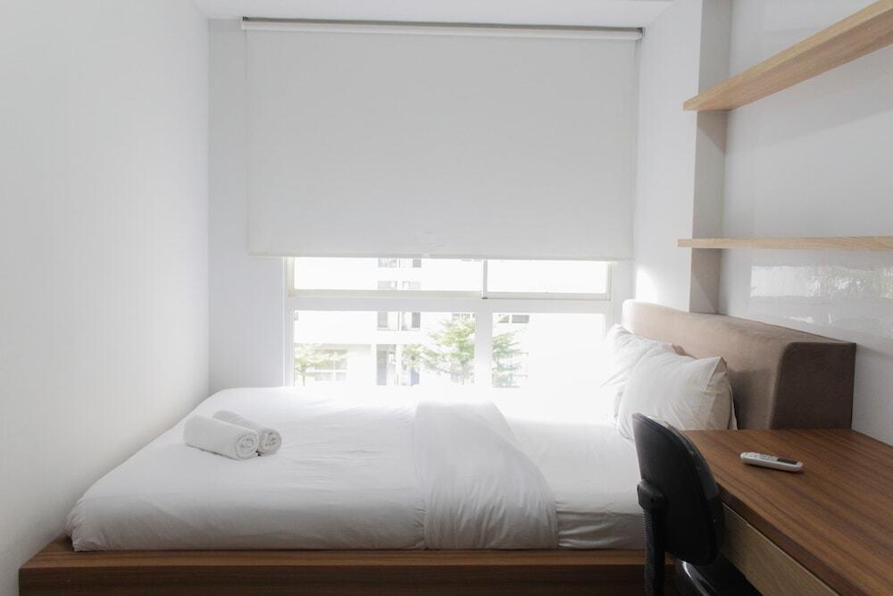 Legok: Cozy Living 1BR Apartment at Scientia Residences