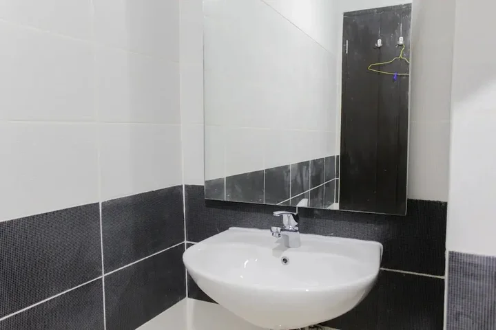 Legok: Cozy Living 1BR Apartment at Scientia Residences