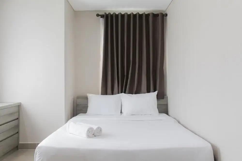 Legok: Comfy and Stylish Studio Apartment at B Residence