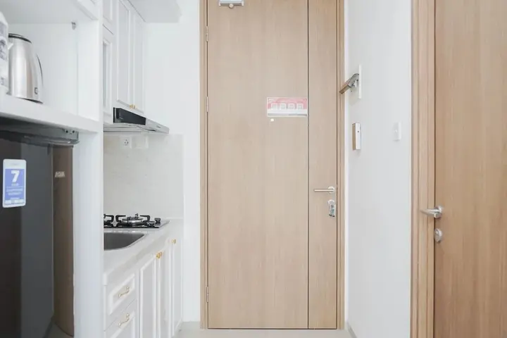 Тангеранг: Comfort and Modern Studio at Tree Park Cikokol Apartment