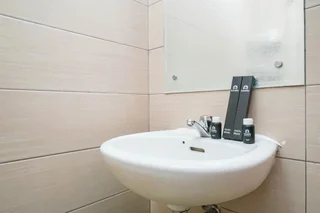 Депок: Simply Studio Room Apartment Margonda Residences 5