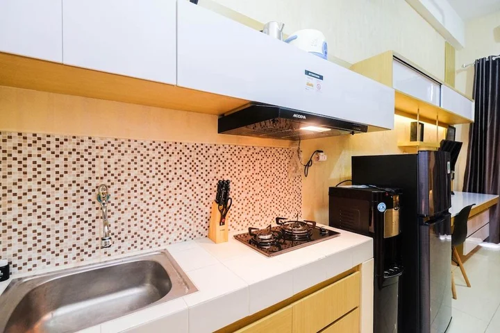 Депок: Fully Furnished Studio With Comfortable Design Dave Apartment