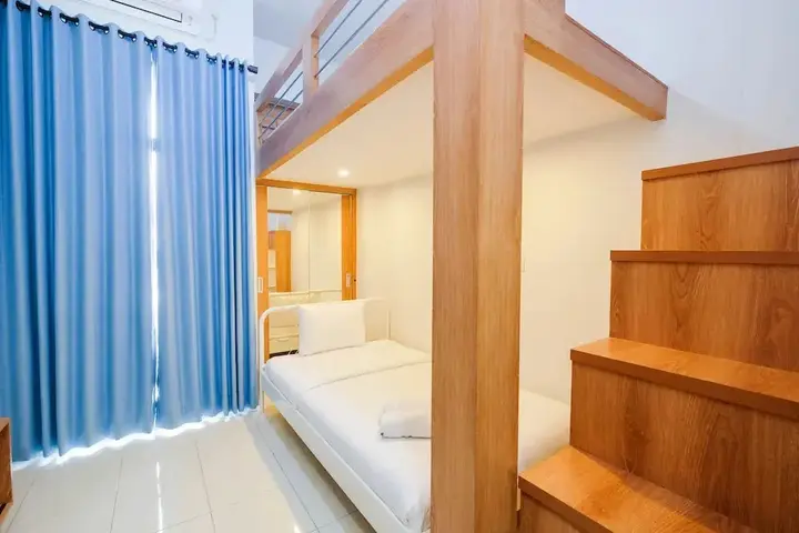 Депок: Comfort Studio Room With Bunk Bed At Dave Apartment