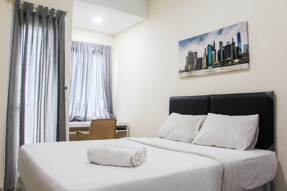 Legok: Cozy And Simply Studio Apartment At B Residence