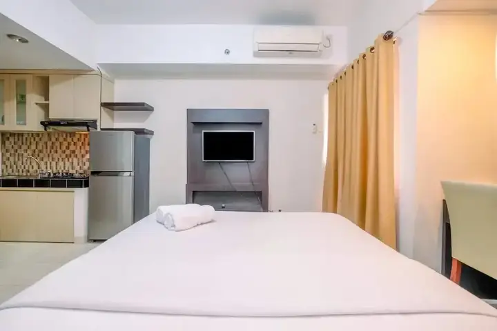 Warm And Cozy Studio Apartment At Margonda Residence 5 — фото 2