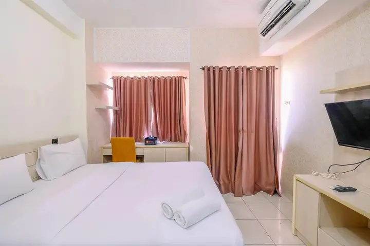 Fully Furnished With Cozy Design Studio Apartment At Margonda Residence 5 — фото 5