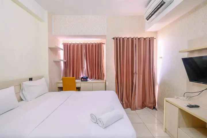 Депок: Fully Furnished With Cozy Design Studio Apartment At Margonda Residence 5
