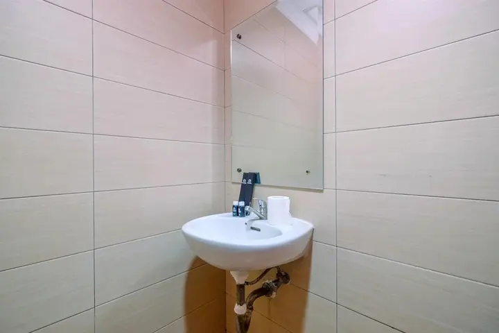 Депок: Fully Furnished With Cozy Design Studio Apartment At Margonda Residence 5