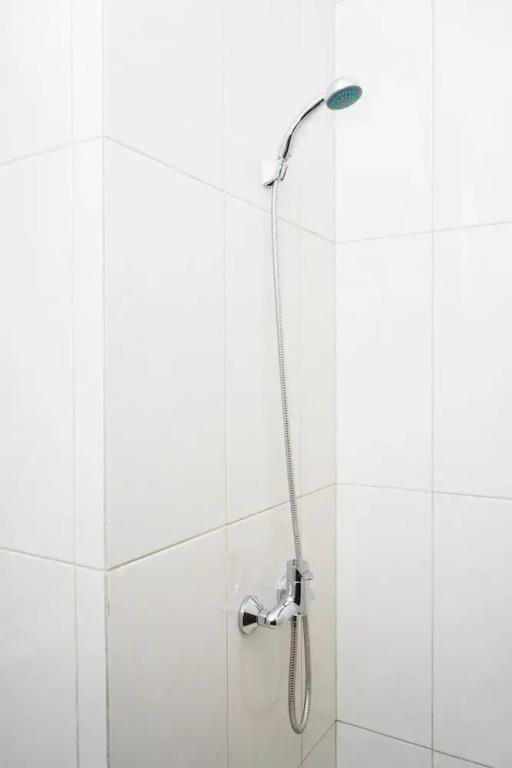 Legok: Contemporary 2Br At Asatti Apartment