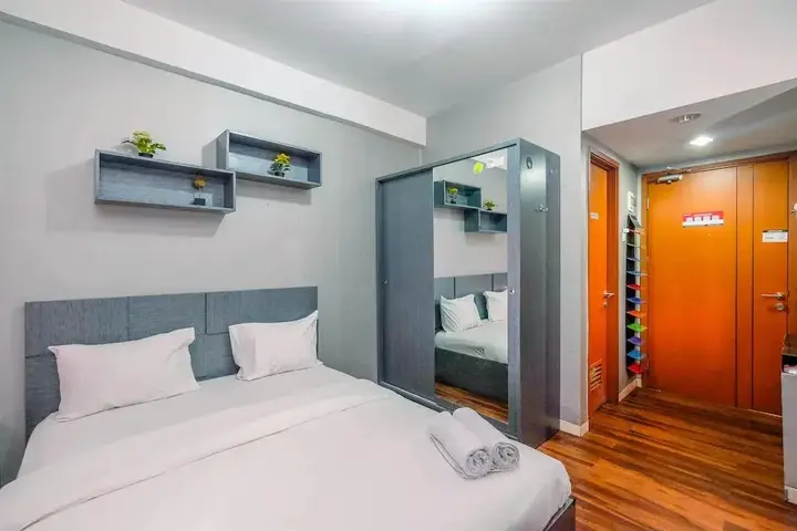 Comfortable And Simply Studio Room At Margonda Residence 5 Apartment — фото 4