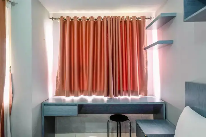 Comfortable And Simply Studio Room At Margonda Residence 5 Apartment — фото 6