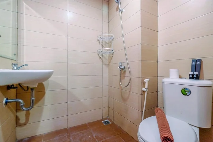 Депок: Comfortable And Simply Studio Room At Margonda Residence 5 Apartment
