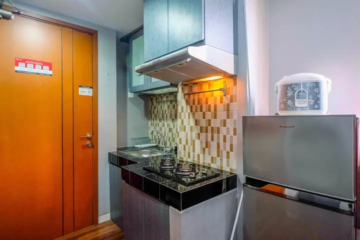 Депок: Comfortable And Simply Studio Room At Margonda Residence 5 Apartment
