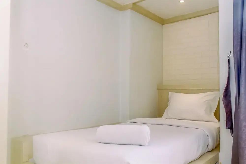 Simply And Cozy Living Studio With Single Bed At Dave Apartment — фото 3