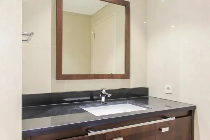 Legok: Comfort And Spacious 3Br At Branz Bsd City Apartment