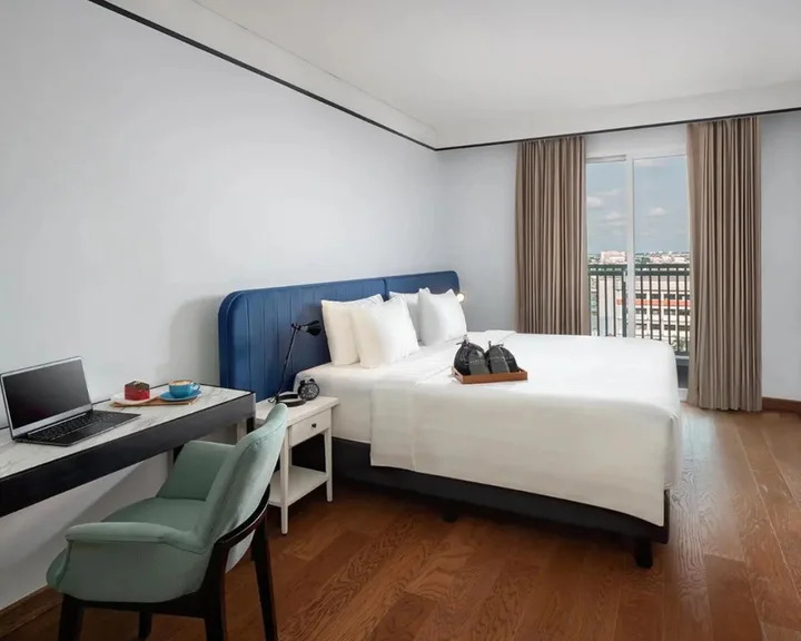 Медан: The Reiz Suites, Artotel Curated
