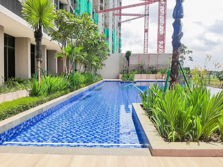 Legok: Cozy and New 2BR at Marigold Nava Park Apartment