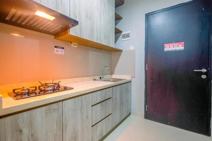 Депок: Well Appointed 1BR Apartment at Atlanta Residences