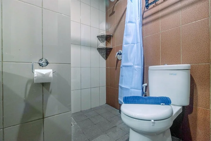 Депок: Well Appointed 1BR Apartment at Atlanta Residences