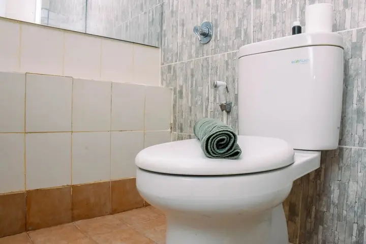 Джакарта: Comfortable Combined Unit 3BR at Bassura City Apartment near Mall