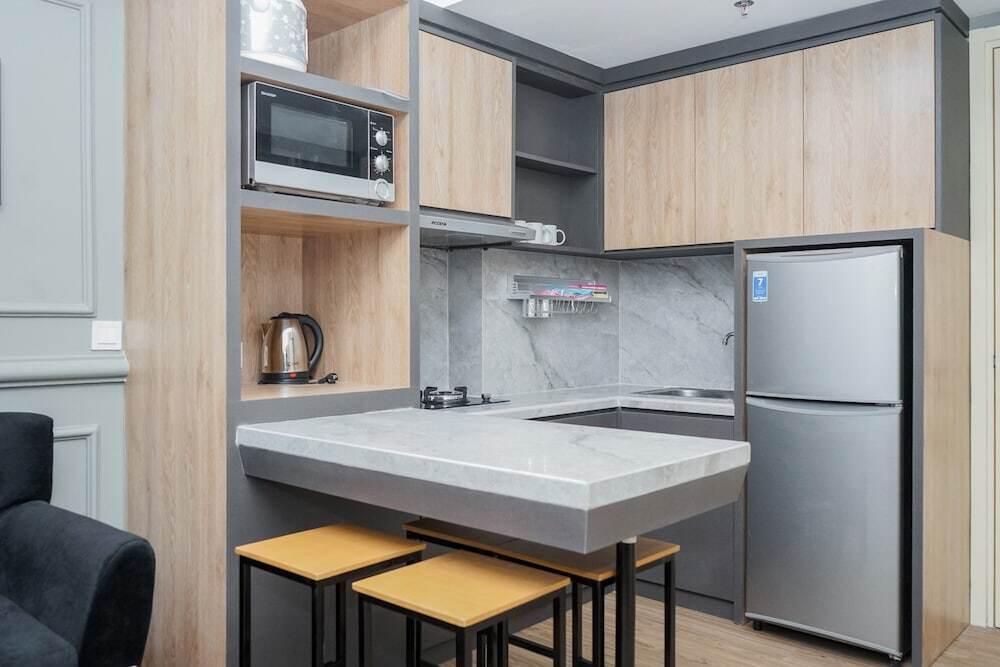 Legok: Comfortable and Homey 2BR Apartment at M-Town Residence