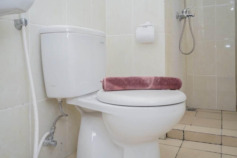 Legok: Comfortable and Homey 2BR Apartment at M-Town Residence