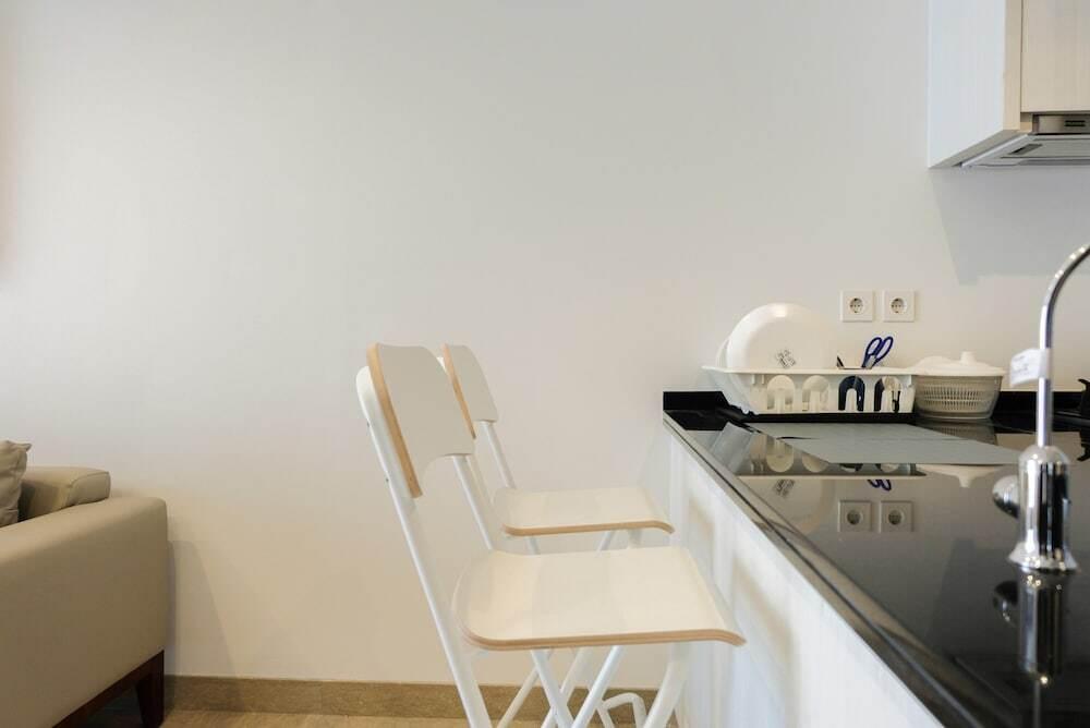 Legok: Elegant Best View 1BR Branz Apartment