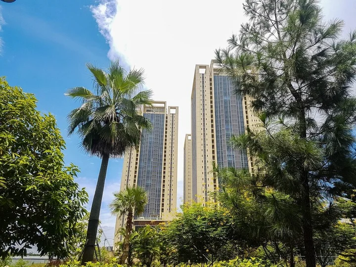 Legok: Elegant Best View 1BR Branz Apartment
