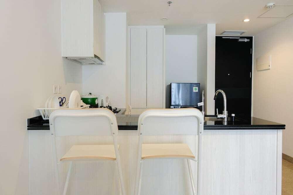 Legok: Elegant Best View 1BR Branz Apartment