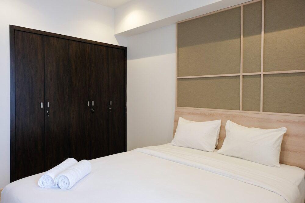 Legok: Elegant Best View 1BR Branz Apartment