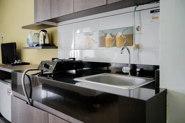 Legok: Cozy and Sweet Studio at Paramount Skyline Apartment