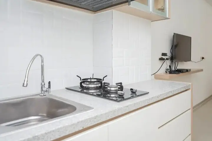 Тангеранг: Brand New Minimalist Studio Apartment Aeropolis Residence