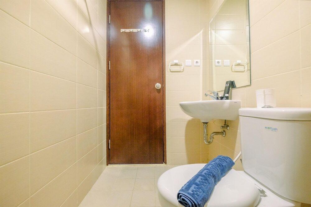 Legok: Relaxing 2BR at Saveria Apartment BSD