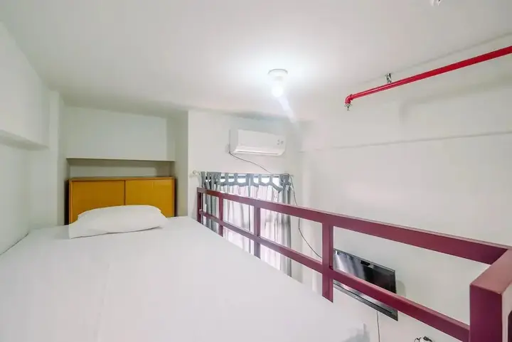 Депок: Great Deal Studio at Dave Apartment near Campus