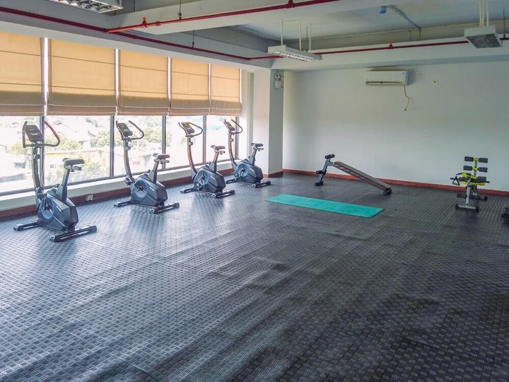 Депок: Great Deal Studio at Dave Apartment near Campus
