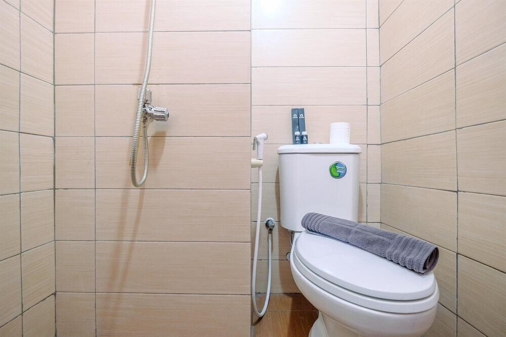 Депок: Comfort Living Studio at Margonda Residence 5 Apartment