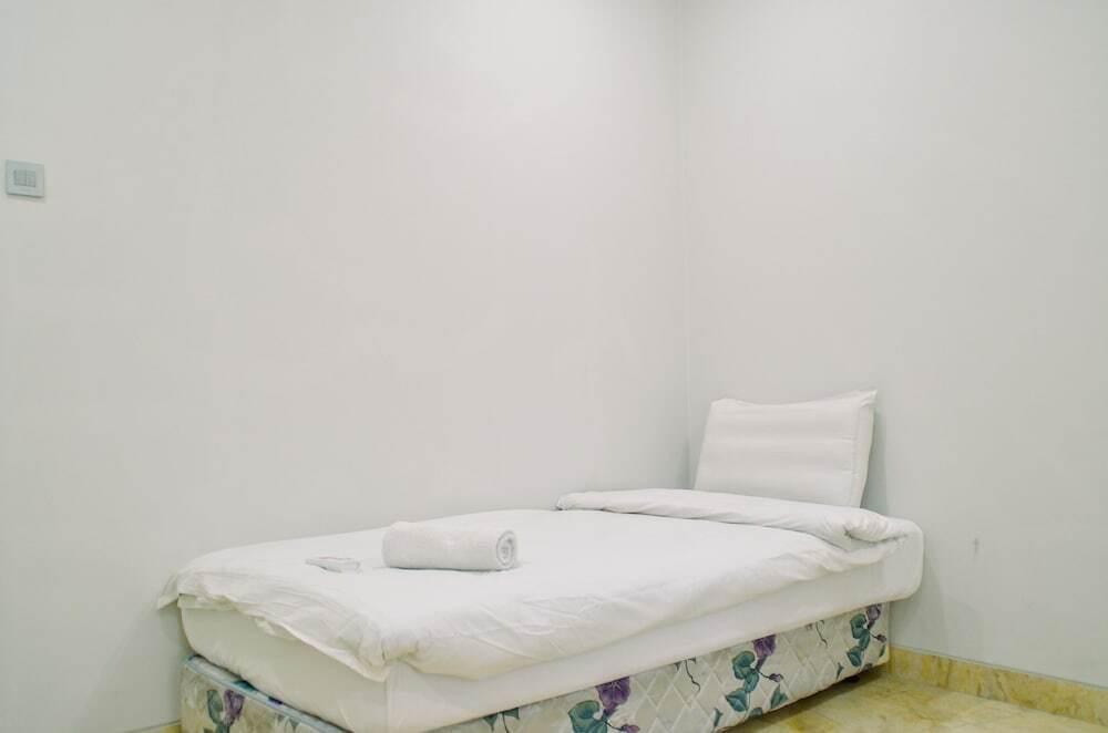 Тангеранг: Fully Furnished with Spacious Design 3BR Penthouse Kondominium Golf Karawaci Apartment