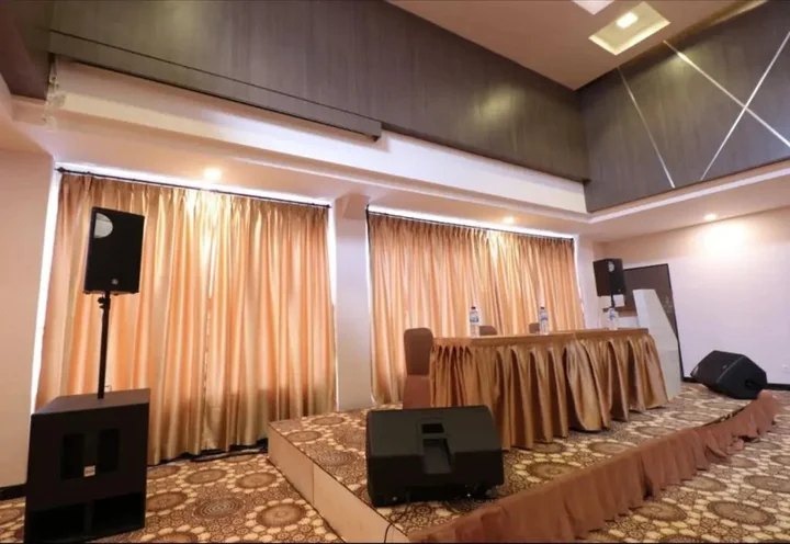 Медан: Nivia Hotel