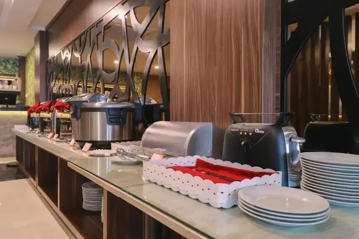 Медан: Nivia Hotel