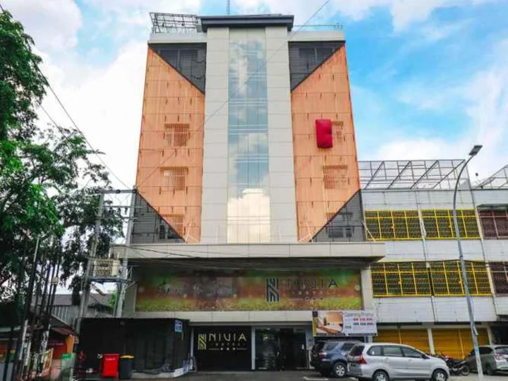 Медан: Nivia Hotel