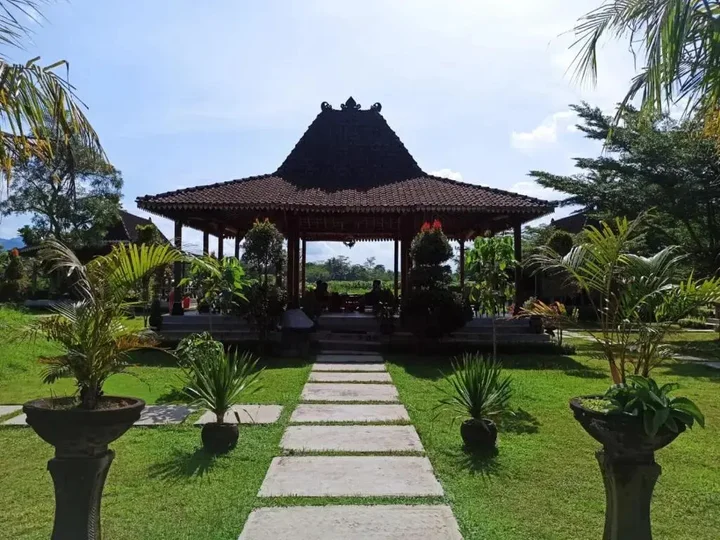Боробудур: Borobudur Balkondes Wanurejo