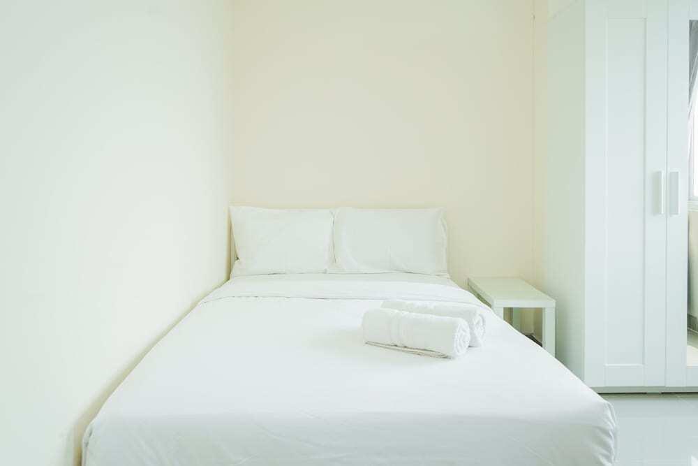 Nice Studio Apartment At B Residence — фото 5