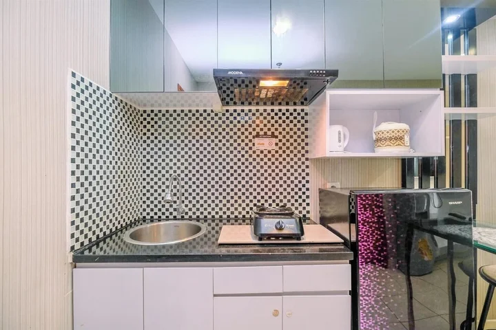 Депок: Nice And Simple 2Br At Cinere Bellevue Suites Apartment