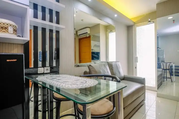 Nice And Simple 2Br At Cinere Bellevue Suites Apartment — фото 3