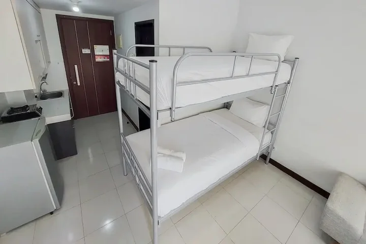 Legok: Cozy Stay Studio Apartment At Scientia Residence