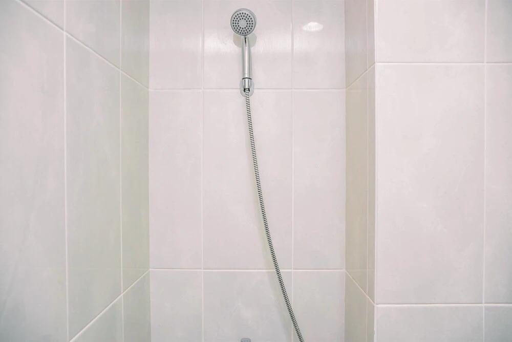 Депок: Nice And Cozy Studio At Evenciio Apartment
