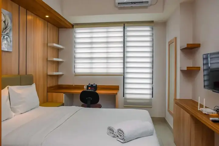 Депок: Nice And Cozy Studio At Evenciio Apartment